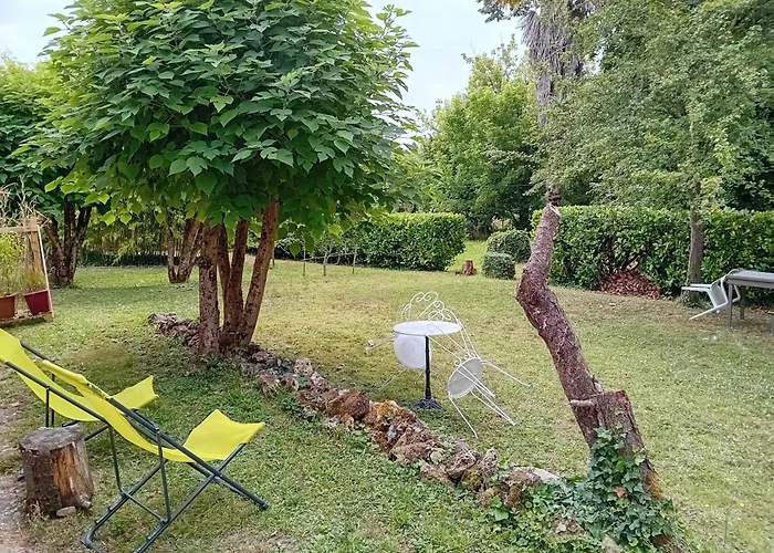 Petite Maison Avec Jardin Apartamento